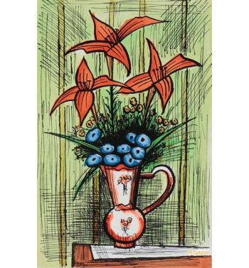 Bouquet De Fleurs Bleues Et Lys Rouges Sur Fond Vert